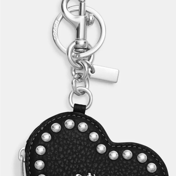 Coach NWT Heart Pouch with Rivets Coin Purse - Picture 7 of 7